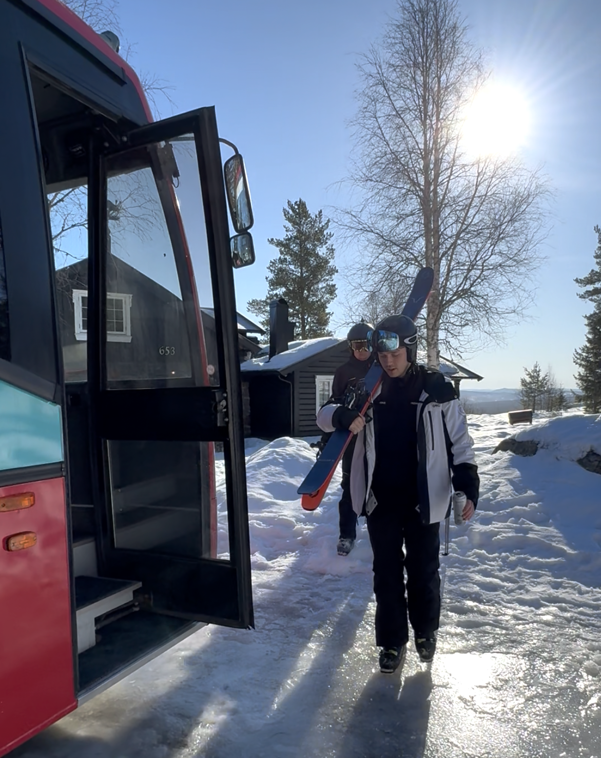 Innowin-bussen-ski